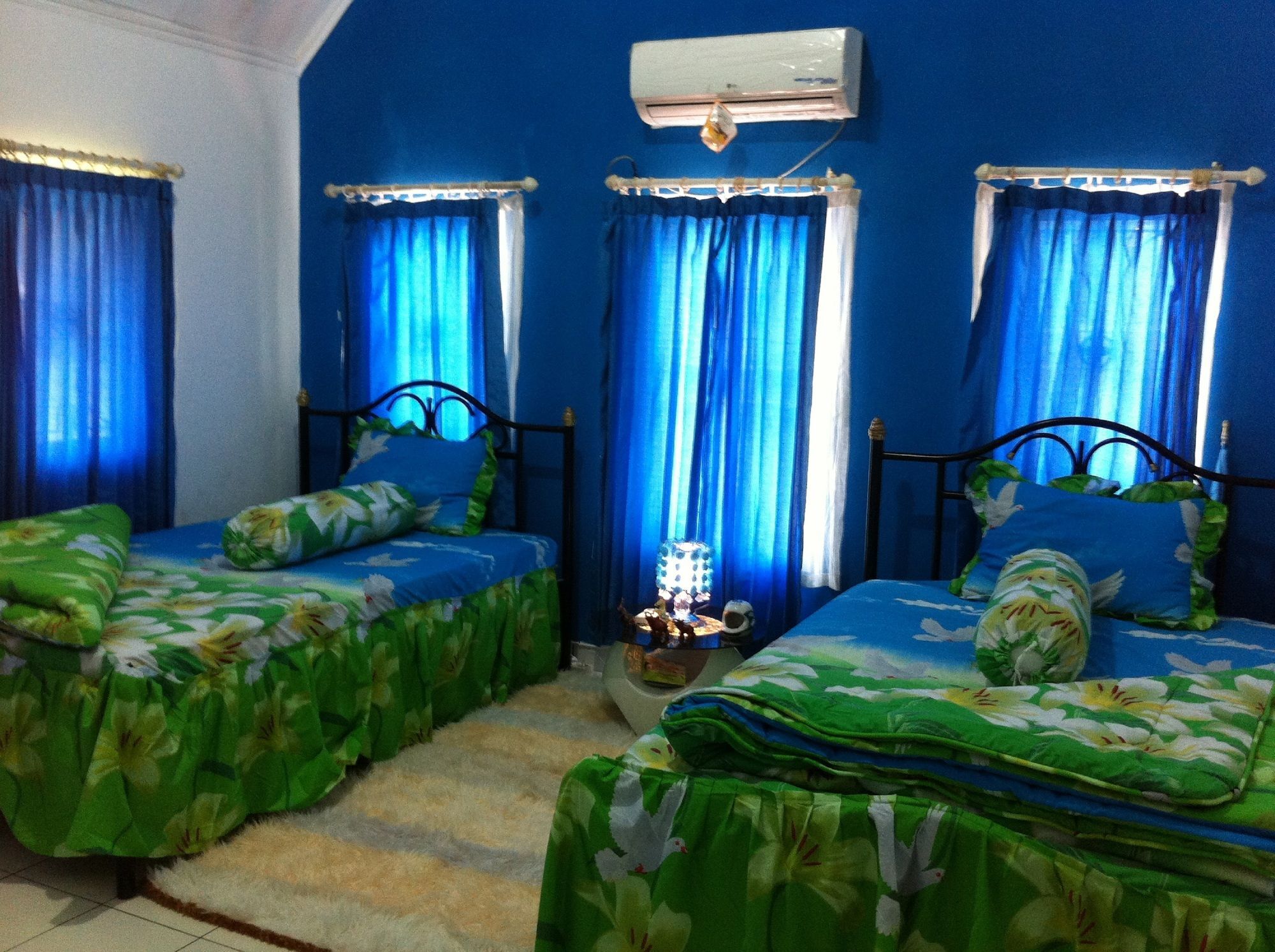 Villa Bukit Danau Lot 12 Чипанас Экстерьер фото